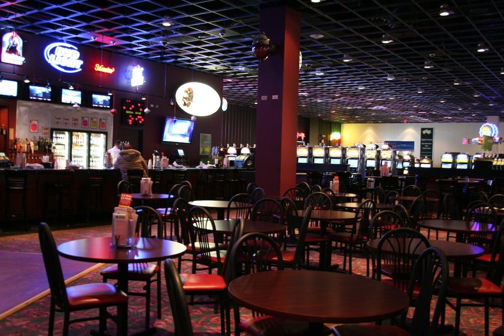 Vernon Downs Casino And Hotel Exterior photo